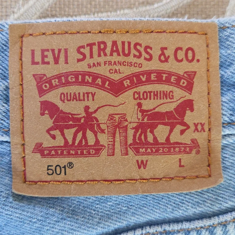 Levi's 501 Light Blue Denim Cut-off Shorts!